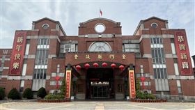 金門縣議會籲中央將「金門語」納入本土語言金門縣議會30日表示，「金門語」是獨特的「閩南語」，而非「台灣閩南語」，更非「台灣台語」，呼籲中央將「金門語」納入本土語言。（金門縣議會提供）中央社記者黃慧敏傳真  112年3月30日