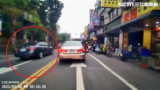 駕照是雞腿換的？五股駕駛國小前逆向狂飆