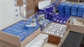 嘉義專勤隊、南投縣刑大在彰化破獲地下製菸廠，請來失聯移工負責捲菸、包裝、搬運，成品、半成品超過15萬支，市值近65萬元。（圖／翻攝照片）