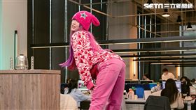 小記者大明星C.holly、比杰、五木三立新聞網專訪。 （圖／記者楊澍攝影）