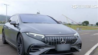 車廠拚科技　賓士電動車推自研系統