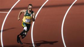 南非「刀鋒跑者」佩斯托瑞斯（Oscar Pistorius）。（圖／作者Jim Thurston，C.C.Lisence）　https://flic.kr/p/cMw2No