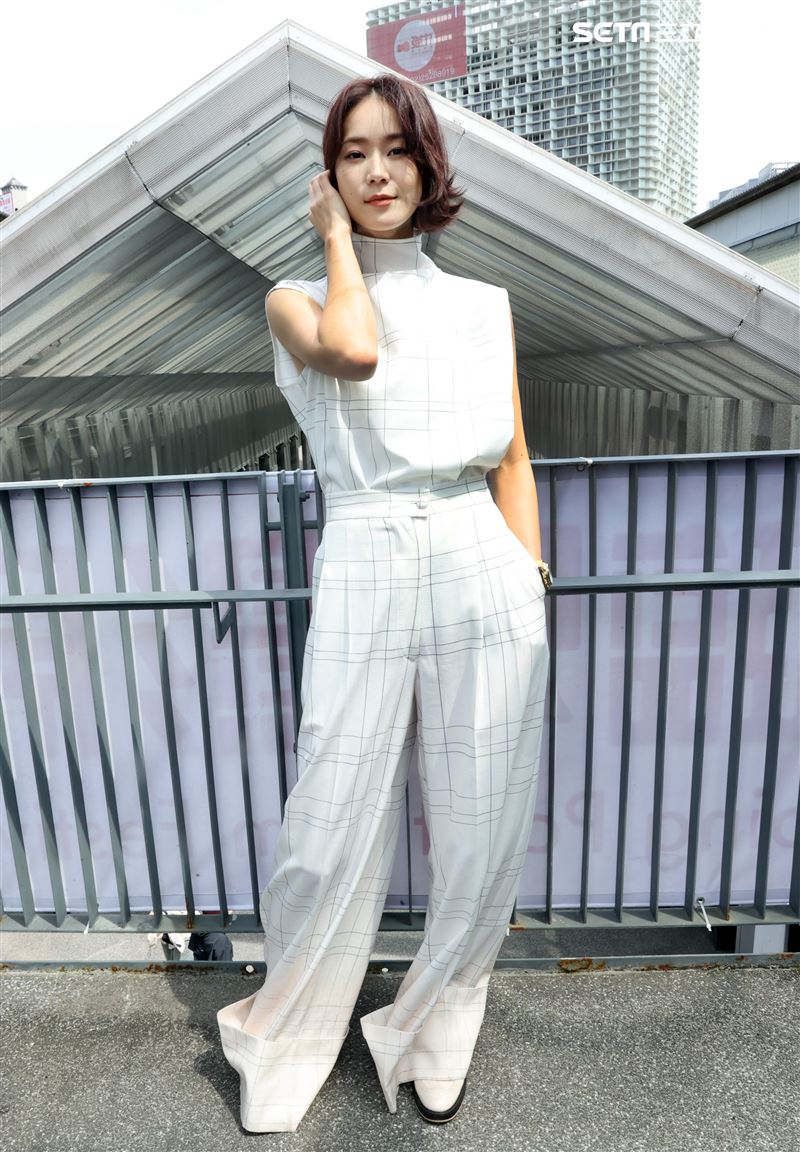 鍾瑤三立新聞網專訪。（記者邱榮吉/攝影）