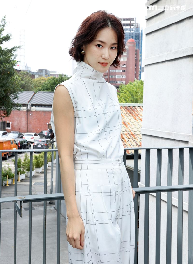 鍾瑤三立新聞網專訪。（記者邱榮吉/攝影）