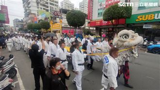 柔道聞人告別式　近百門生著柔道服送行