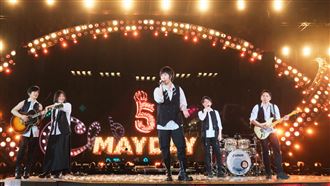 五月天高雄開唱阿信曝喜訊　宣布有內人了