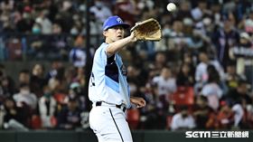 ▲樂天桃猿主場開幕戰，富邦悍將先發投手肯特。（圖／記者劉彥池攝影）