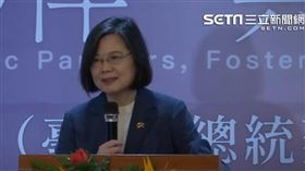 蔡英文抵貝里斯 宴請僑界代表發表談話（圖／翻攝自三立新聞網直播）