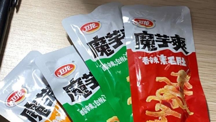 一嚐中國零嘴他秒上癮！網勸別吃：夠恐怖