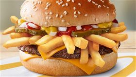 澳洲麥當勞愚人節推出全新漢堡產品Mc Fry，結果是玩笑。（圖／翻攝澳洲麥當勞臉書）