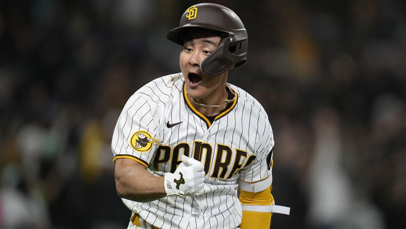 教士9局下演出背靠背　金河成狠敲再見轟