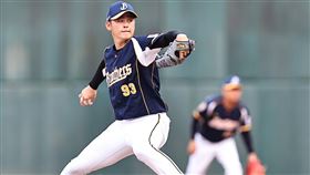 ▲兄弟先發投手吳哲源。（圖／翻攝自兄弟臉書）