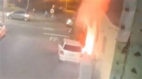 ▲台南南區日前發生火警，後續警方查出原來是債務糾紛引發街頭鬥毆，1名男子射擊信號彈引發火勢。（圖／翻攝畫面）