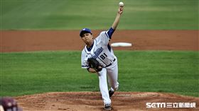 ▲富邦悍將主場開幕戰第3戰，先發投手陳仕朋。（圖／記者劉彥池攝影）