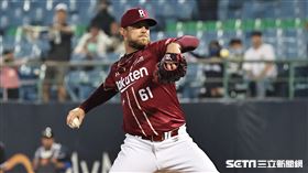 ▲富邦悍將主場開幕戰第3戰，樂天桃猿終結者豪勁守住1分領先。（圖／記者劉彥池攝影）