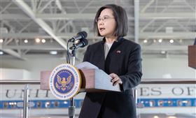 蔡英文與美國眾議院議長麥卡錫會談並與跨黨派議員進行雙邊領袖會議，美國加州雷根圖書館（圖／總統府提供）