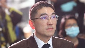 行人「帝王條款」亂象　謝國樑逆風這樣做