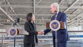 蔡英文與美國眾議院議長麥卡錫會談並與跨黨派議員進行雙邊領袖會議，美國加州雷根圖書館（圖／總統府提供）