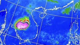 這地衛星雲圖見「大片紫色」！鄭明典：季節變化帶來對流特徵改變。（圖／翻攝自鄭明典臉書）