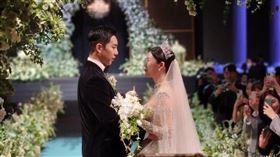 ▲李昇基和李多寅舉行婚禮。（圖／翻攝自@seunggi_iran推特）