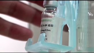 疫苗委員夫涉高端內線　醫妻找命理師詢問