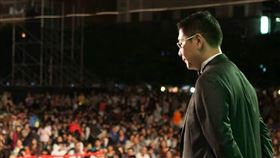 愛樂電台主持人沈鴻元去年罹患膽管癌，昨日突然傳出病逝消息。（圖／翻攝自沈鴻元臉書）