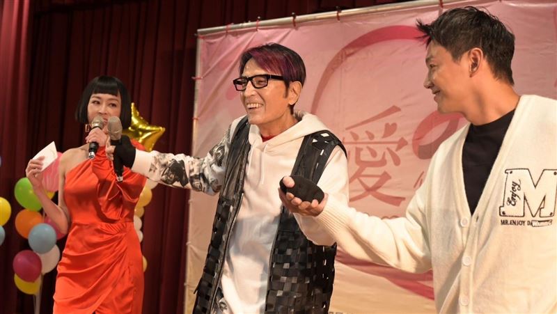 歌王暴瘦20公斤　胃出血「輸血2天」救命