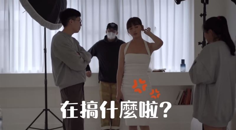 女星拍攝現場怒轟經紀人　尷尬畫面曝光