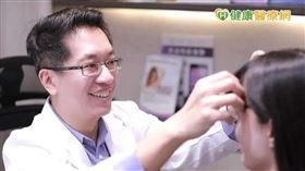 聖宜診所院長翁書賢醫師獲不少名人指定，打造理想臉型。