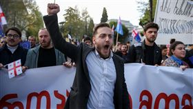 喬治亞再傳反政府示威！數千群眾首都街頭集會（圖／路透社／達志影像）