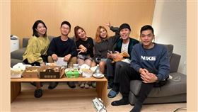 ▲眼球中央電視台。（圖／翻攝自視網膜臉書）