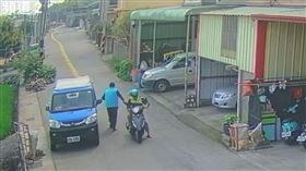 雲林虎尾，化肥，一路漏３公里，汙染路面(圖／翻攝畫面)