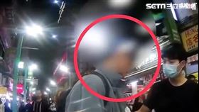 北市羅男酒後在西門町徒步區踹倒警用機車遭送辦。（圖／翻攝畫面）