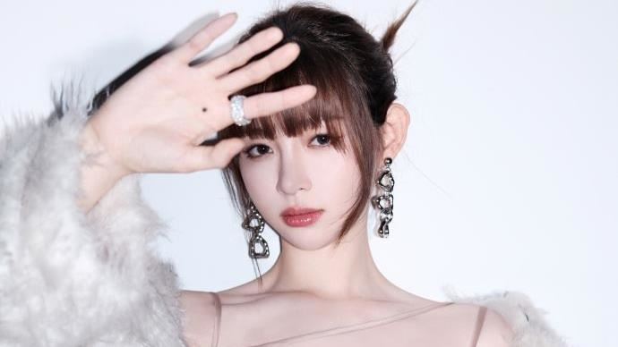 重機女神掰了父女戀　傳男方有暴力相向