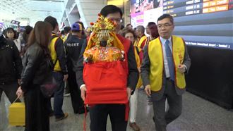 泰國南瑤媽相隔7年返台　林佳龍親自接機