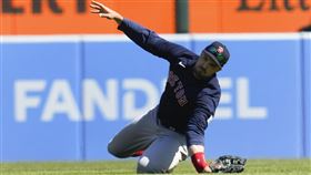 ▲紅襪外野手杜瓦（Adam Duvall）手腕骨折進入10天傷兵名單。（圖／美聯社／達志影像）