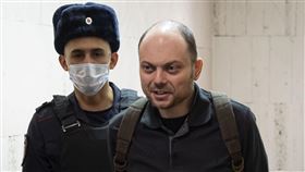 俄羅斯反對派人士卡拉姆扎（Vladimir Kara-Murza）今天表示，他堅持自己的所有政治聲明，包括反對俄羅斯進攻烏克蘭，這使他面臨高達25年徒刑。
▲。（圖／美聯社／達志影像）
