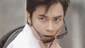 港星羅嘉良TVB在1990年代末的「戲劇一哥」/年輕時劇照。豆瓣
