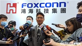 鴻海發言人巫俊毅今日出席2023台北國際車用電子展。（圖／記者戴玉翔攝影）