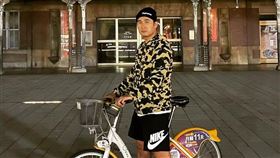 林曜晟去年因涉嫌搶奪手機、毆打女友人案與張女同遭起訴。（圖／翻攝自林曜晟 IG）