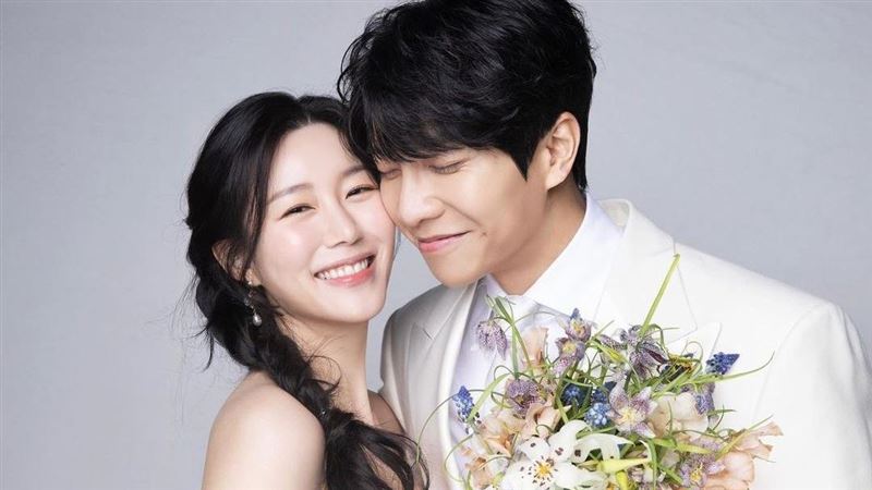 李昇基捐婚宴禮金也出事　被爆左手換右手