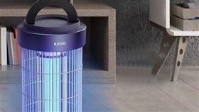 晚上開啟捕蚊燈建議將室內燈關閉，人離開現場2至3小時，有助達到最佳捕蚊效果。（圖／486團購提供）