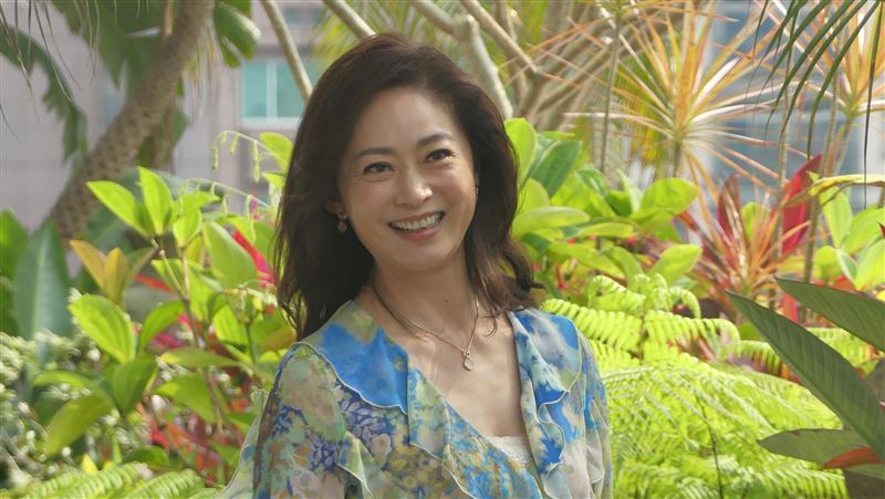 91歲癌父0治療病逝　女星悲痛親手送終