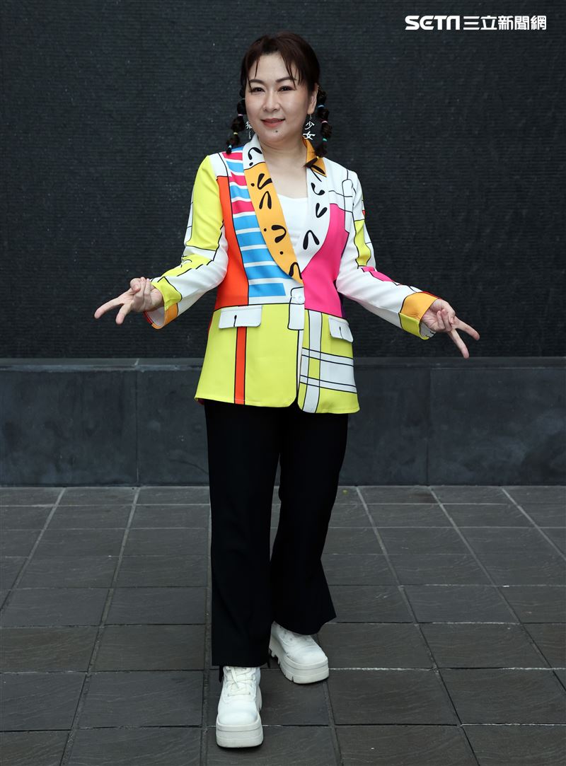 張秀卿小記者大明星。（記者邱榮吉/攝影）