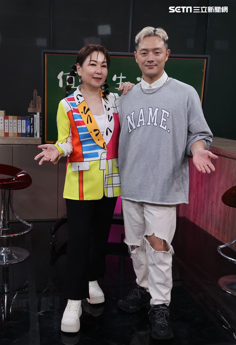 張秀卿小記者大明星。（記者邱榮吉/攝影）