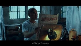 翻攝自小馬倪子鈞MV