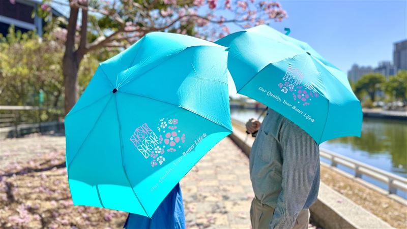 百萬股民快看！中鋼紀念品「傘Q」亮相