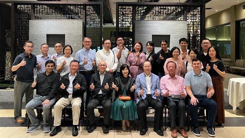 長庚醫院深化南向　疫後首赴馬來西亞交流