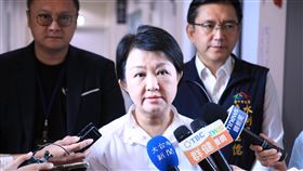 盧秀燕憂水情嚴峻籲民眾節水台中市長盧秀燕（中）14日表示，春雨偏少，水情可能更緊張，市府採取各種節水措施，呼籲民眾配合節水。中央社記者趙麗妍攝  112年4月14日