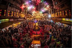 ▲大甲媽祖徒步遶境活動盛況（圖／存摺攝影授權使用）